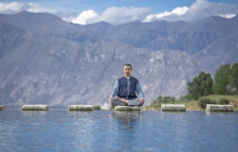 How to Improve Your Flexibility with These Yoga Tips