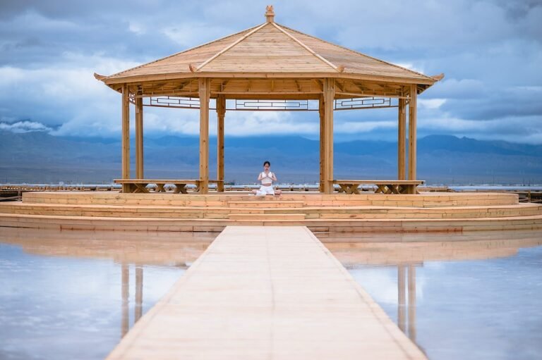 "Master Your Practice: Advanced Yoga Tips for Experienced Yogis"