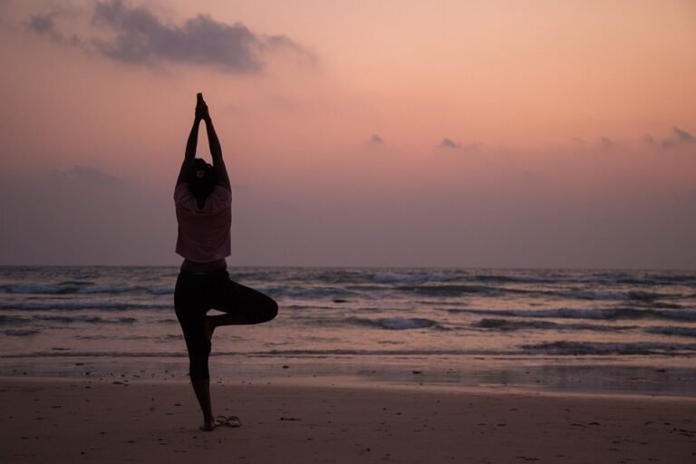 Avoiding Common Mistakes: Yoga Tips for a Safe and Effective Practice